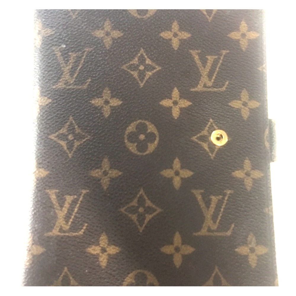 Louis Vuitton medium ring agenda cover.